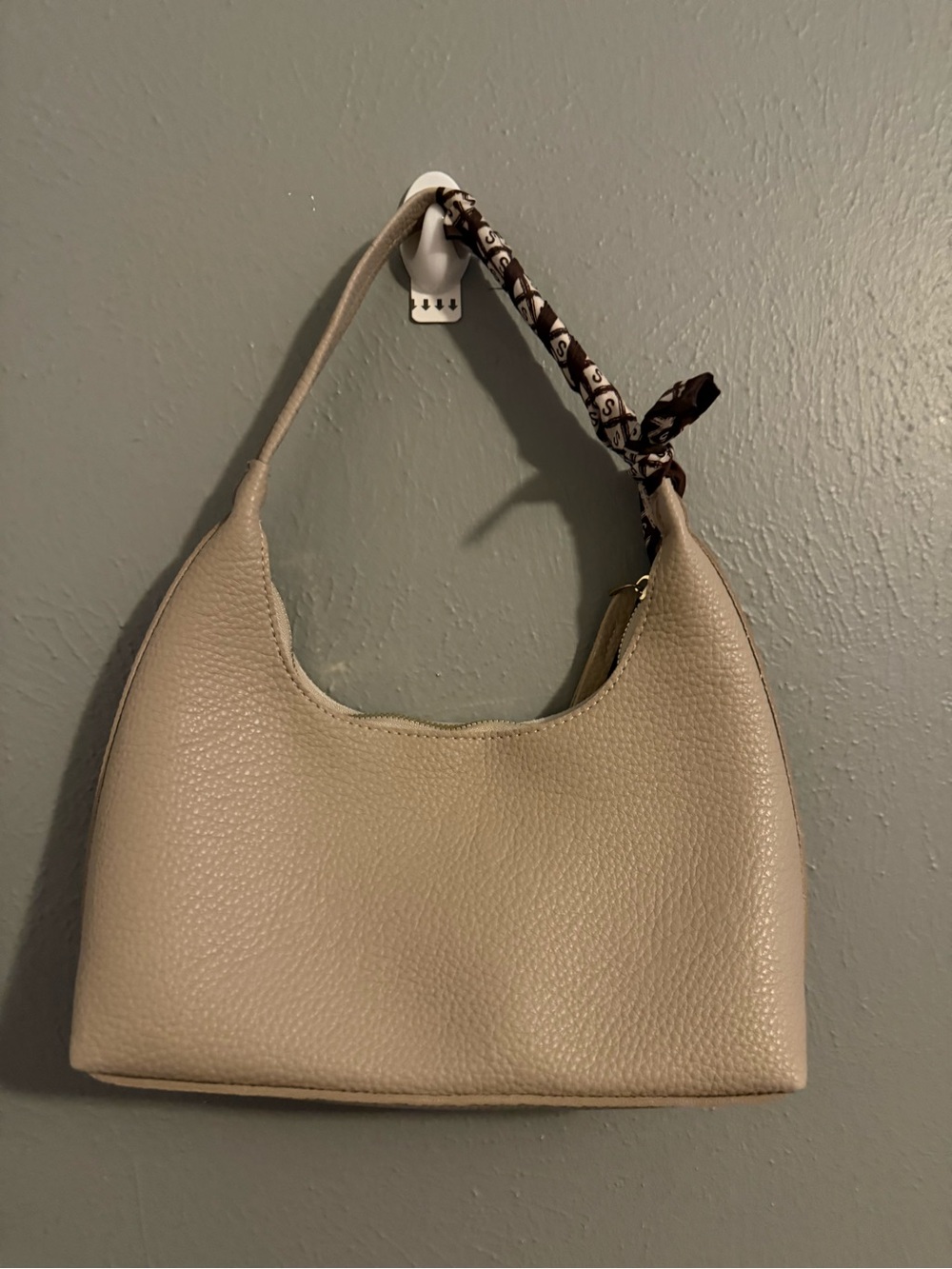 Neutral Pebbled Leather Shoulder Bag - Cream